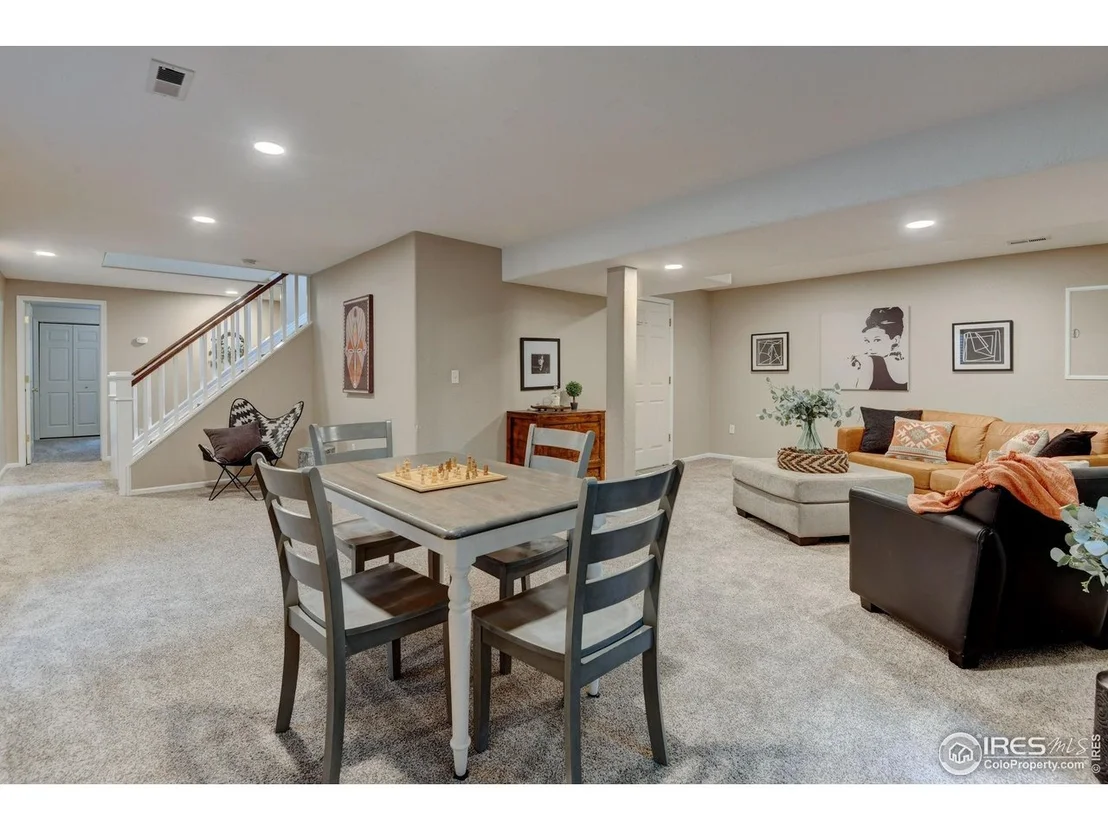 Photo of 901 Welch Ave