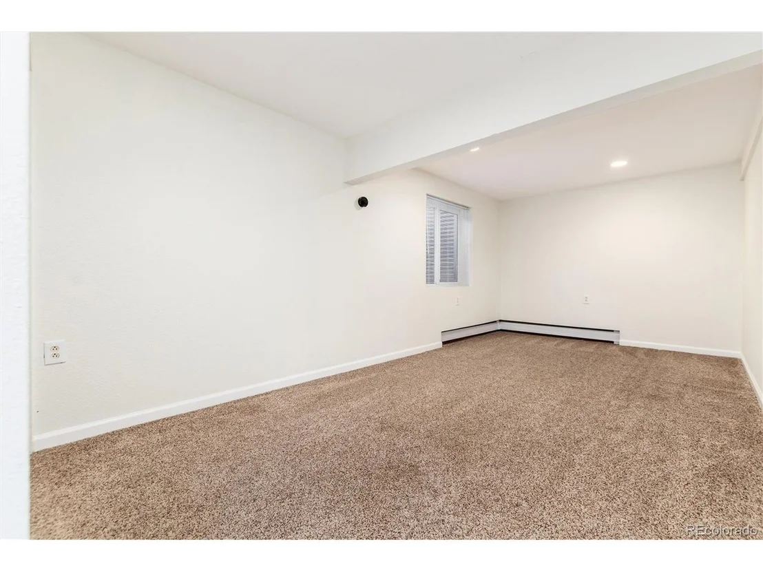 Photo of 11690 Orleans Cir