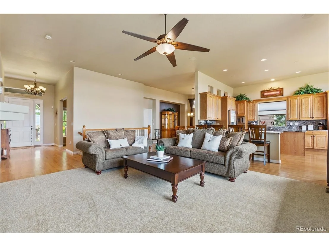 Photo of 8645 Gladiola Cir