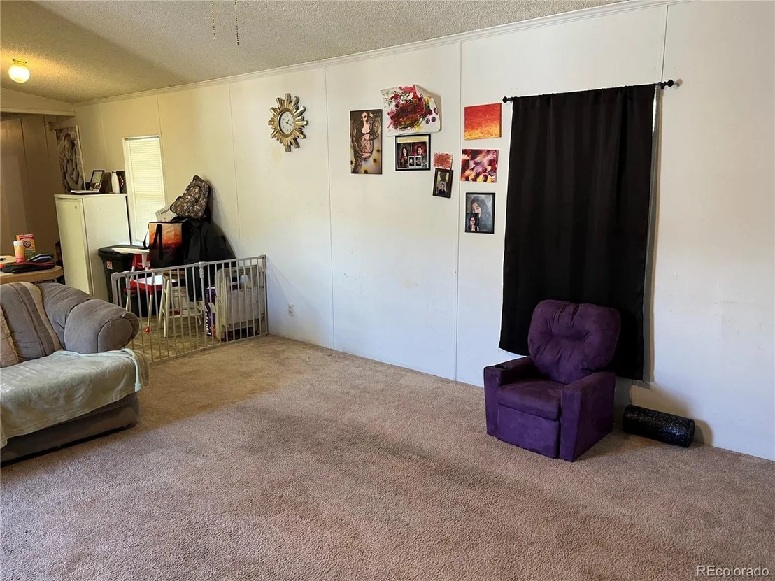 Photo of 916 Maple Dr