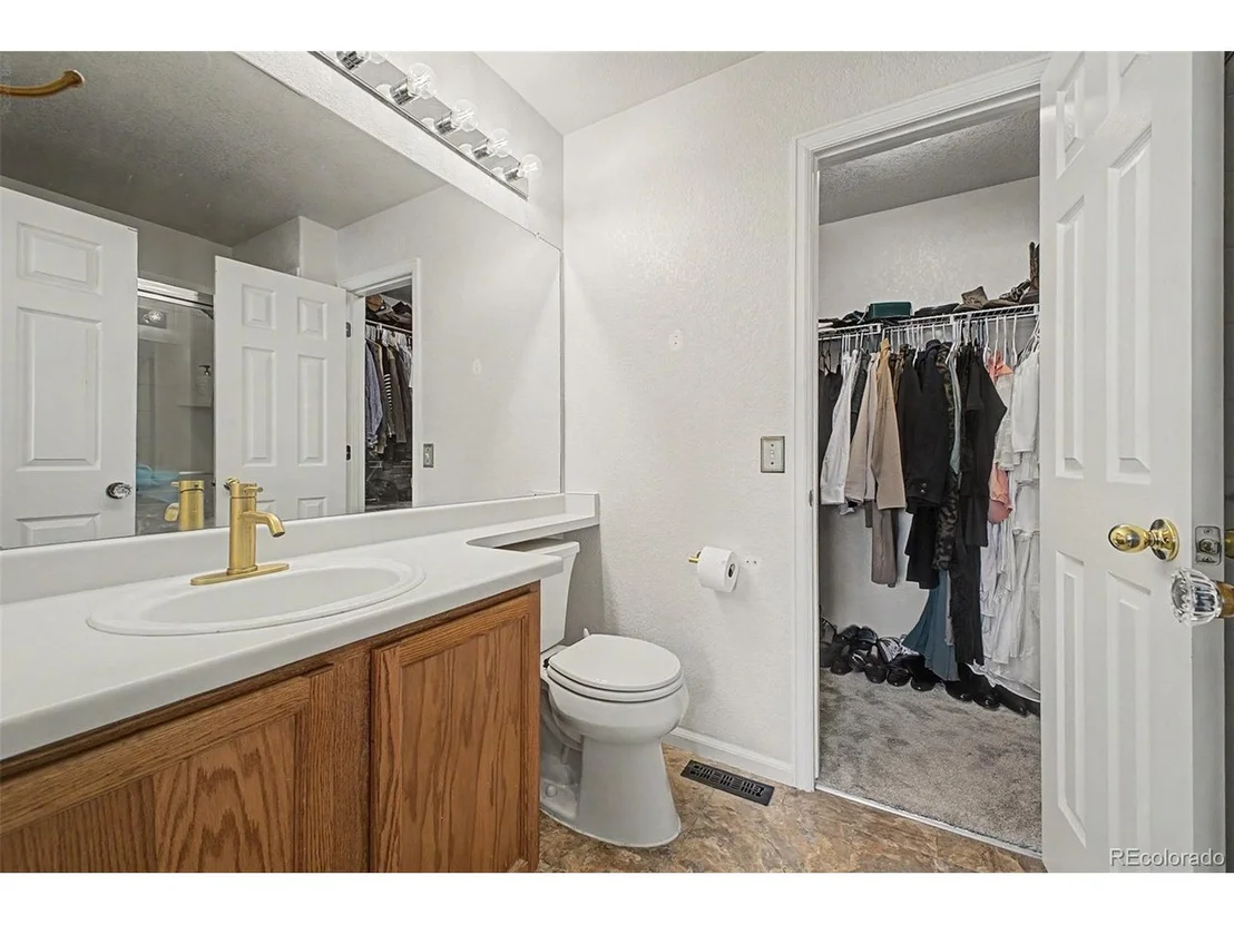 Photo of 11785 Zenobia Loop
