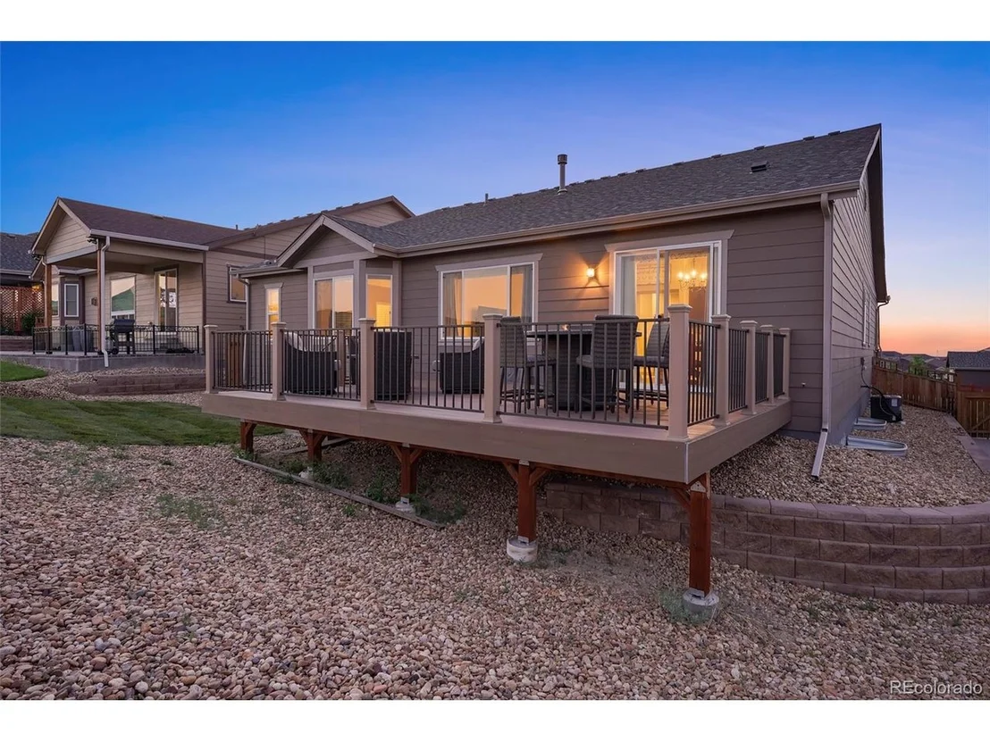 Photo of 7598 Oasis Dr
