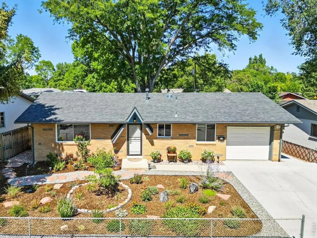 Photo of 16 Merideth Ln