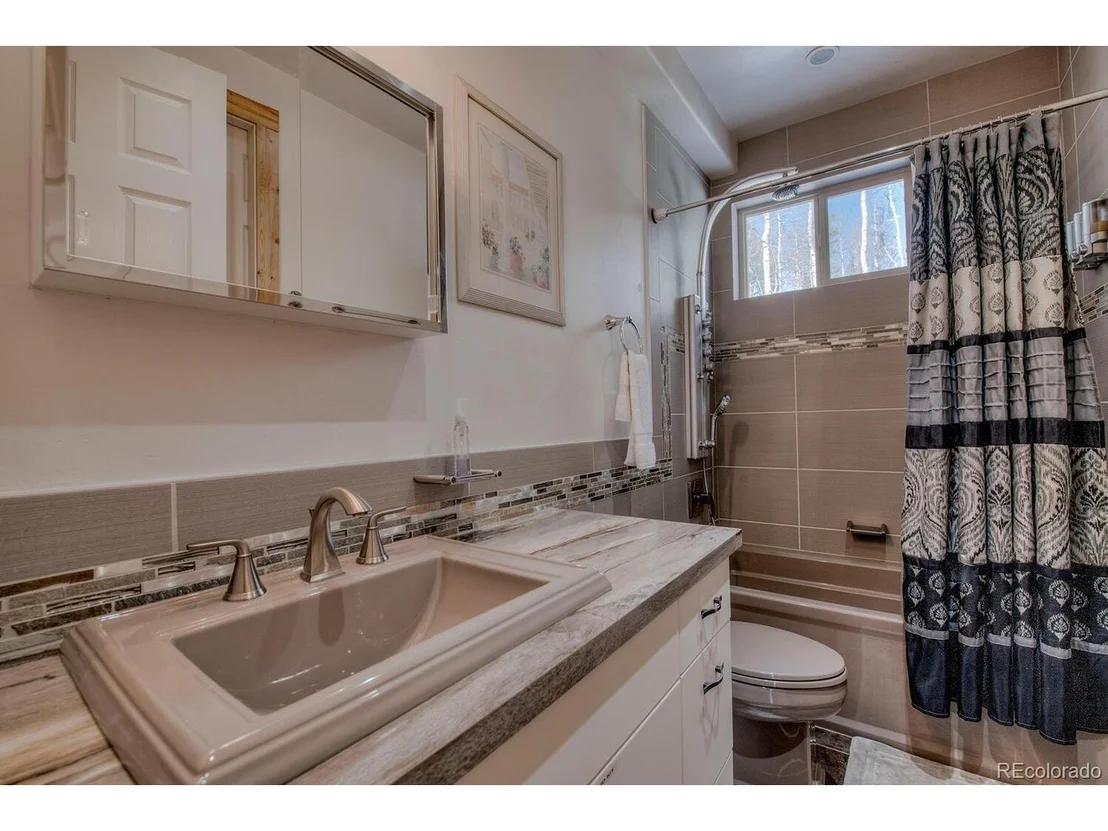 Photo of 3521 County Road 210
