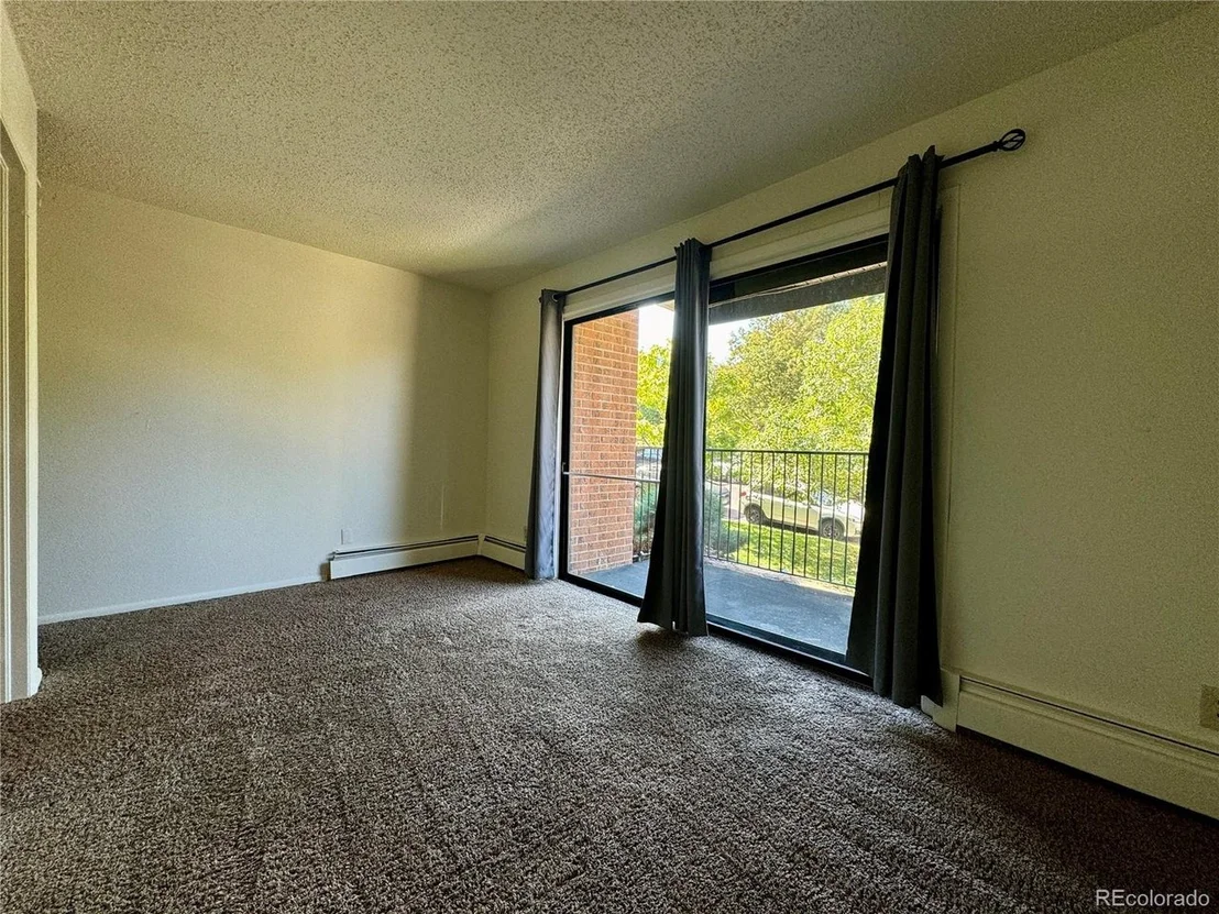 Photo of Unit 121 at 1200 College Ave