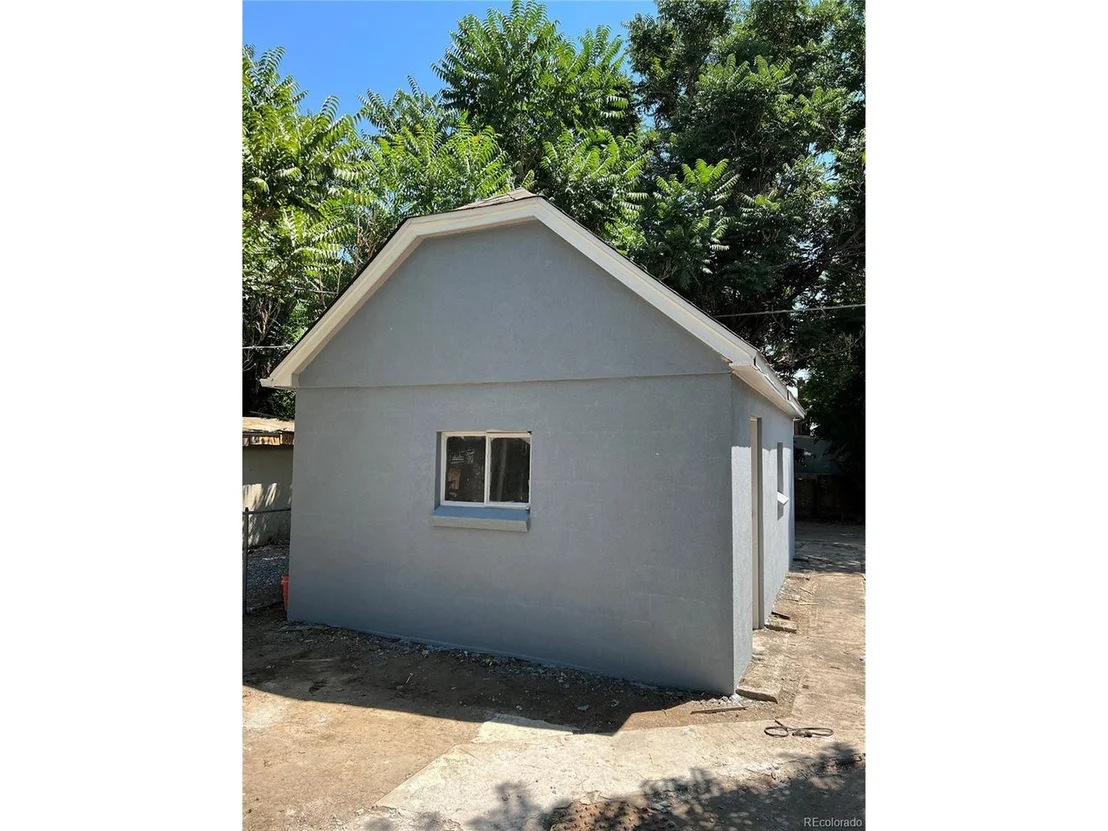 Photo of 4638 Logan St
