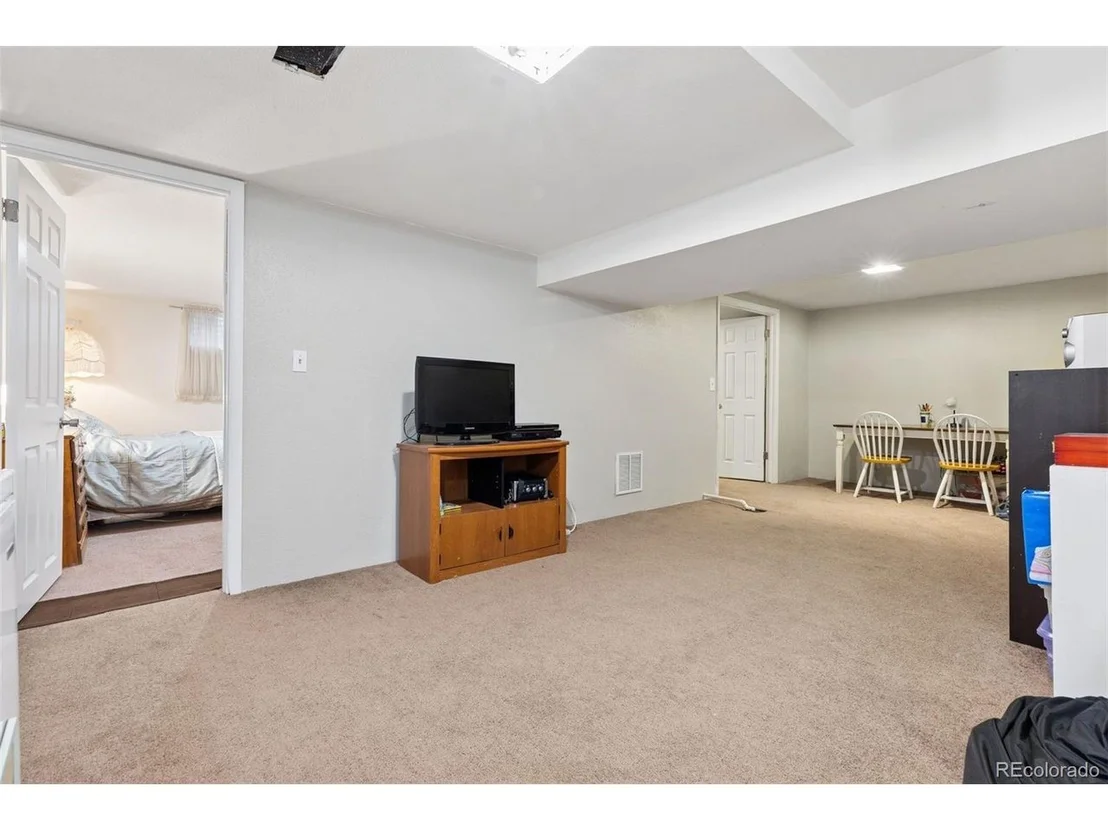 Photo of 8785 E Floyd Cir