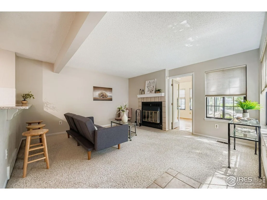 Photo of Unit D at 4767 White Rock Cir