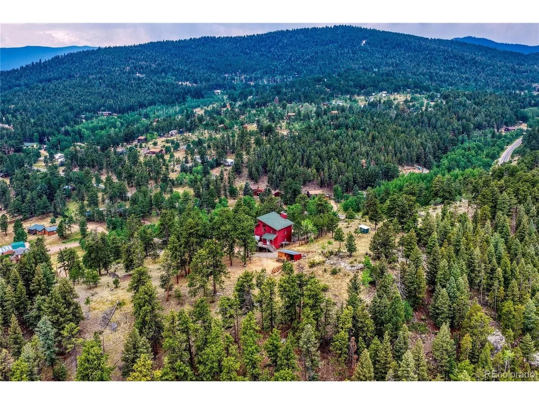 Photo of 19 E Pine Dr