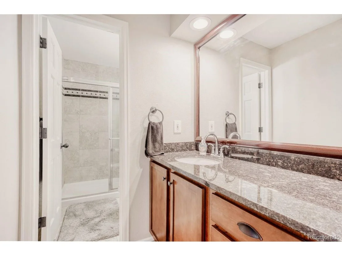 Photo of 200 S Dearborn Cir