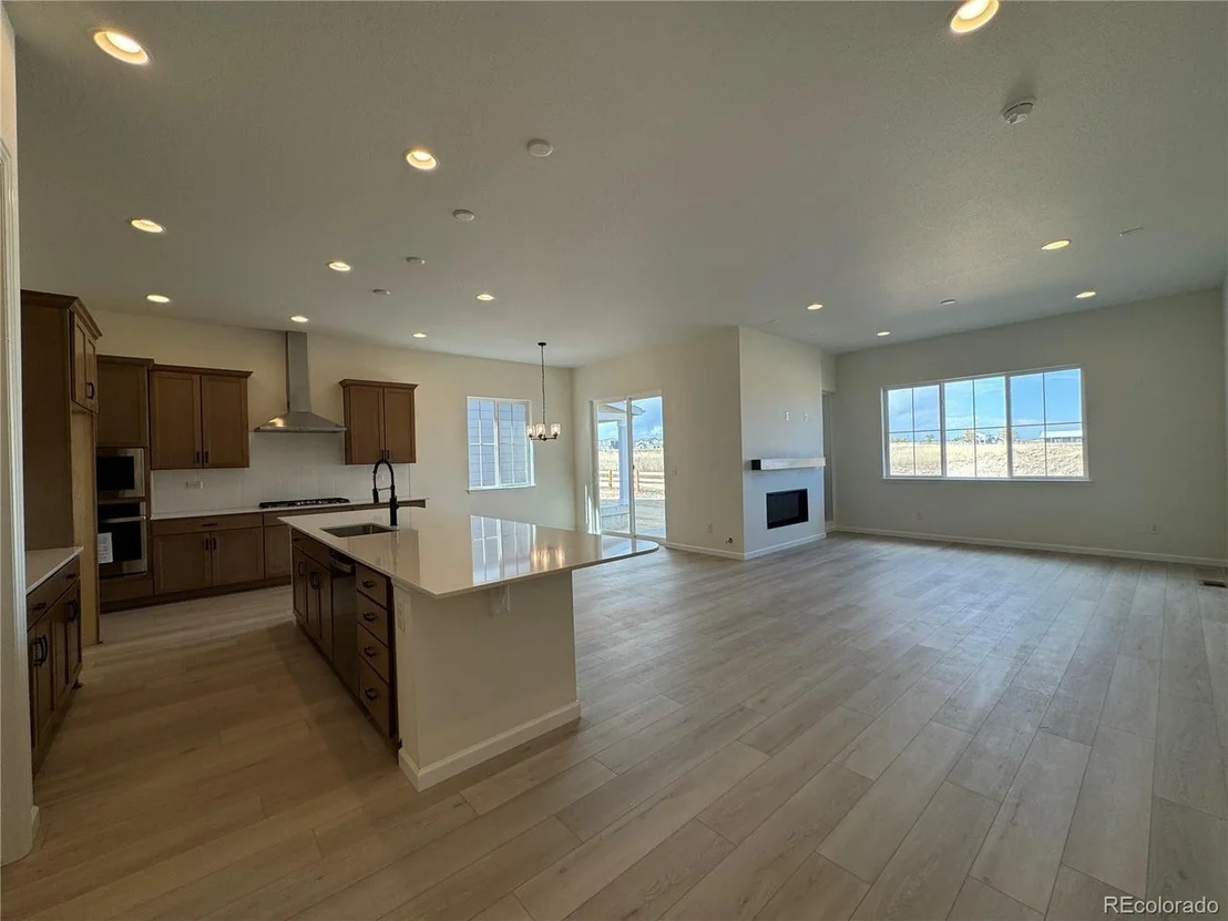 Photo of 1141 Colony Dr