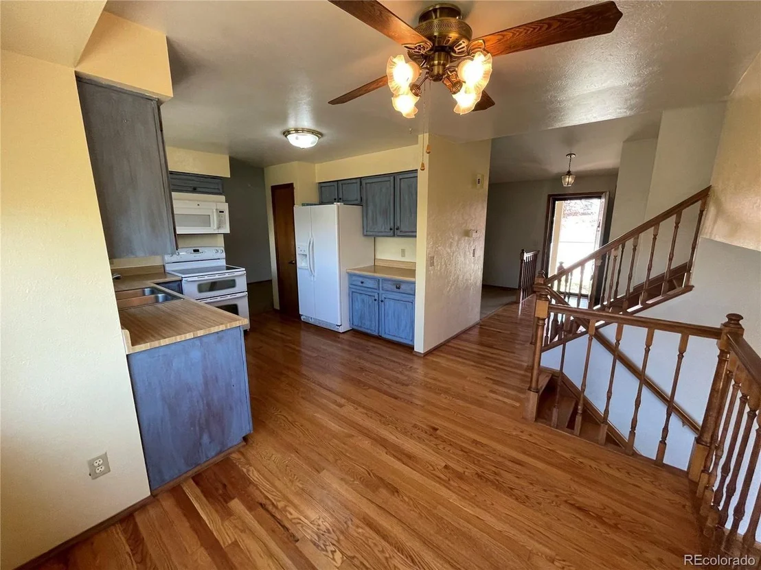 Photo of 3109 N Oak Cir