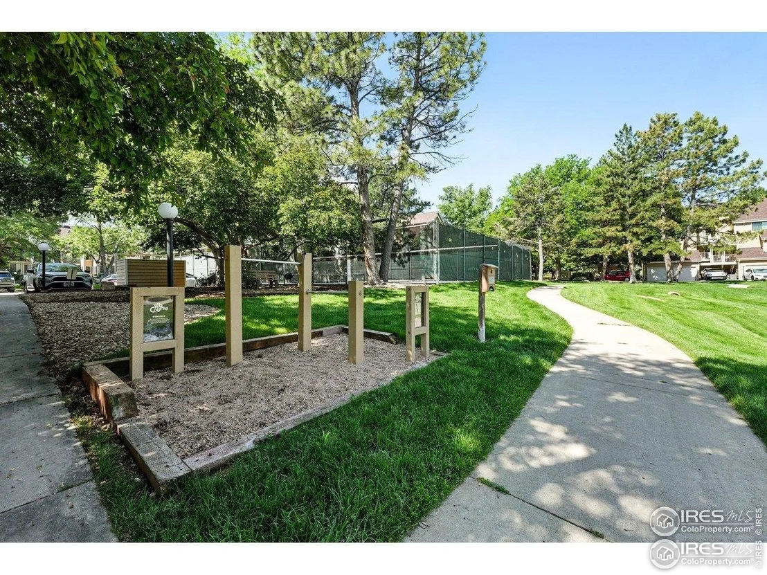 Photo of Unit D at 4767 White Rock Cir
