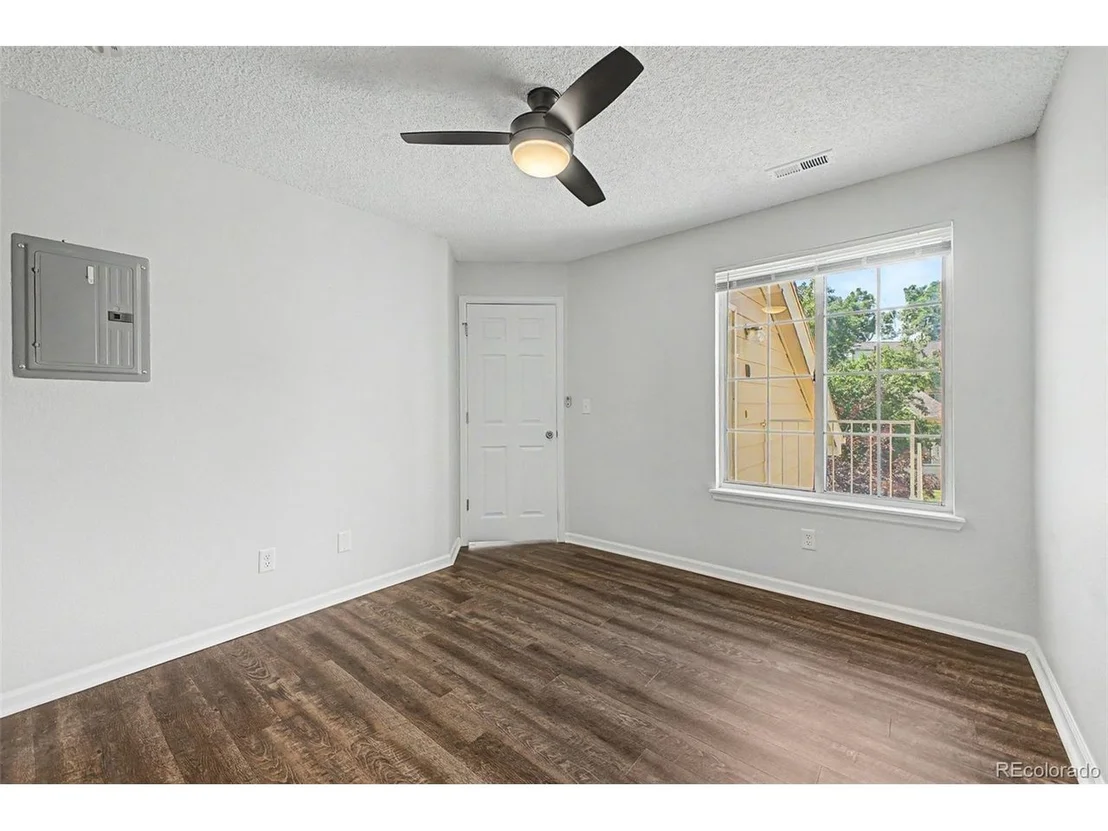 Photo of Unit D at 4883 White Rock Cir