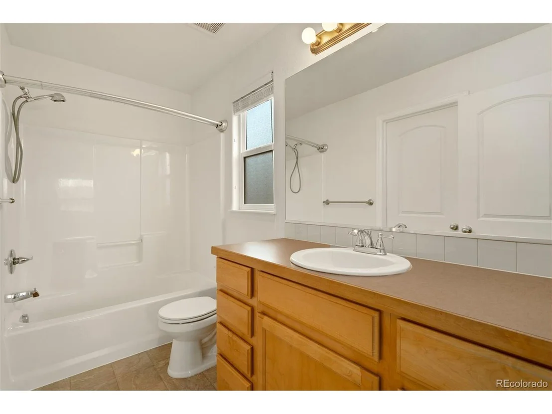Photo of 2933 Alpine Ave