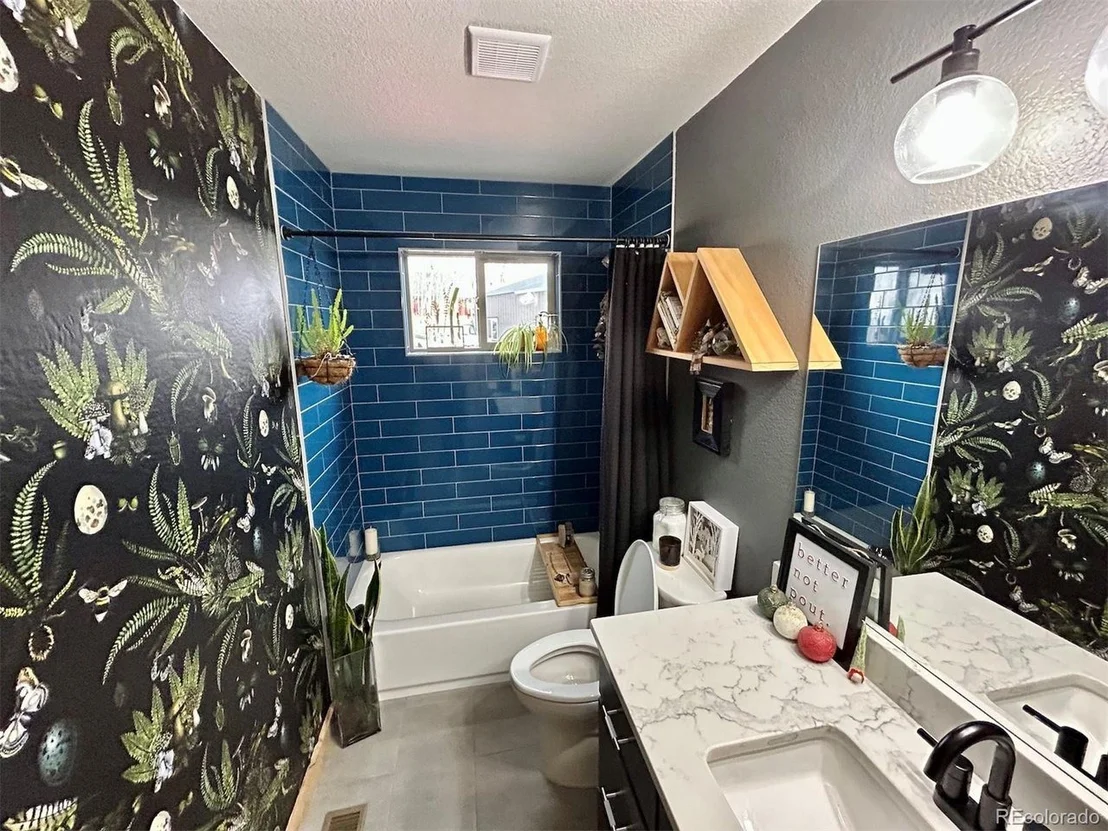 Photo of 1550 Georgia Dr