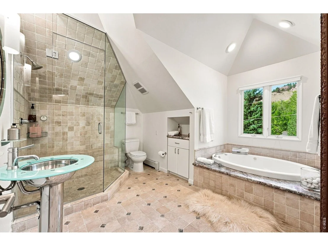 Photo of 403 Mountain View Rd