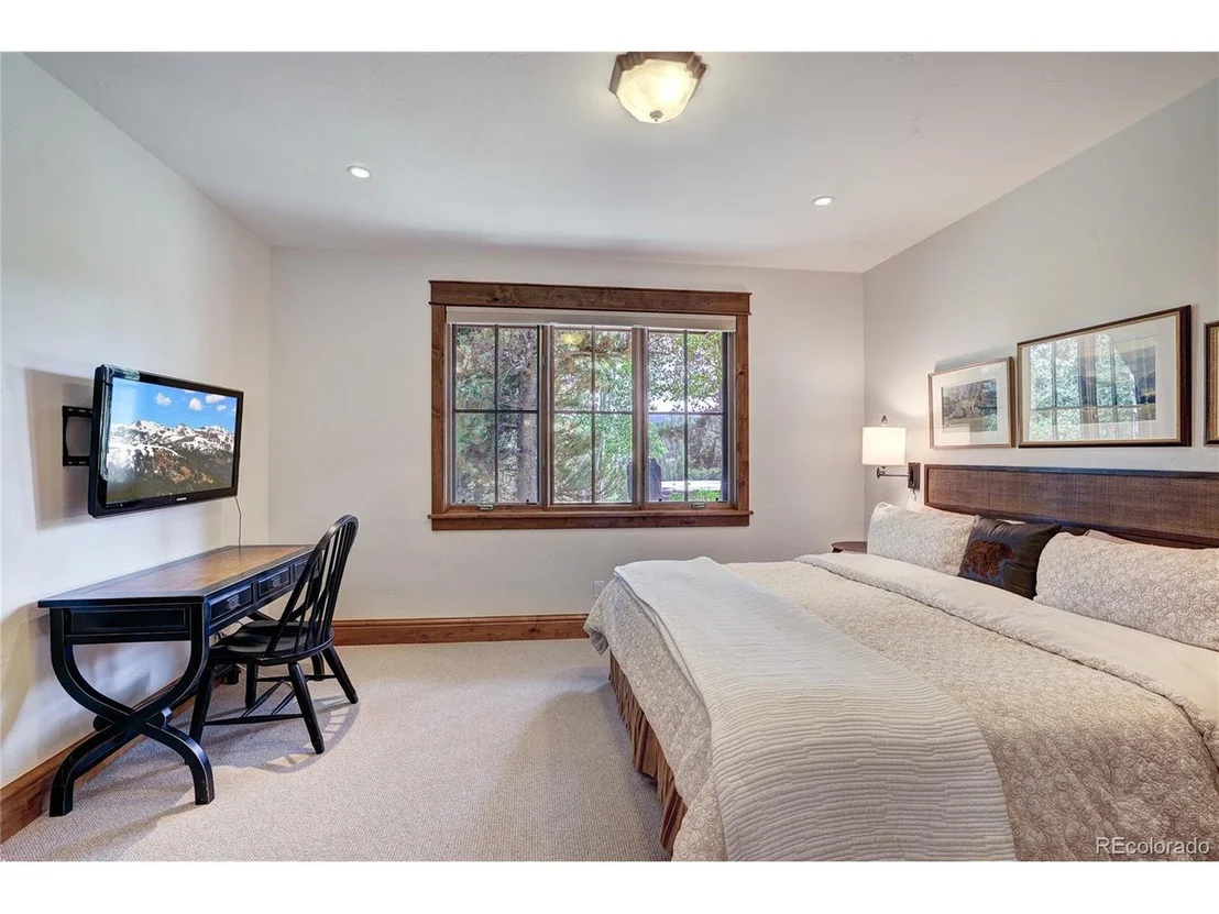 Photo of 805 Highfield Trl