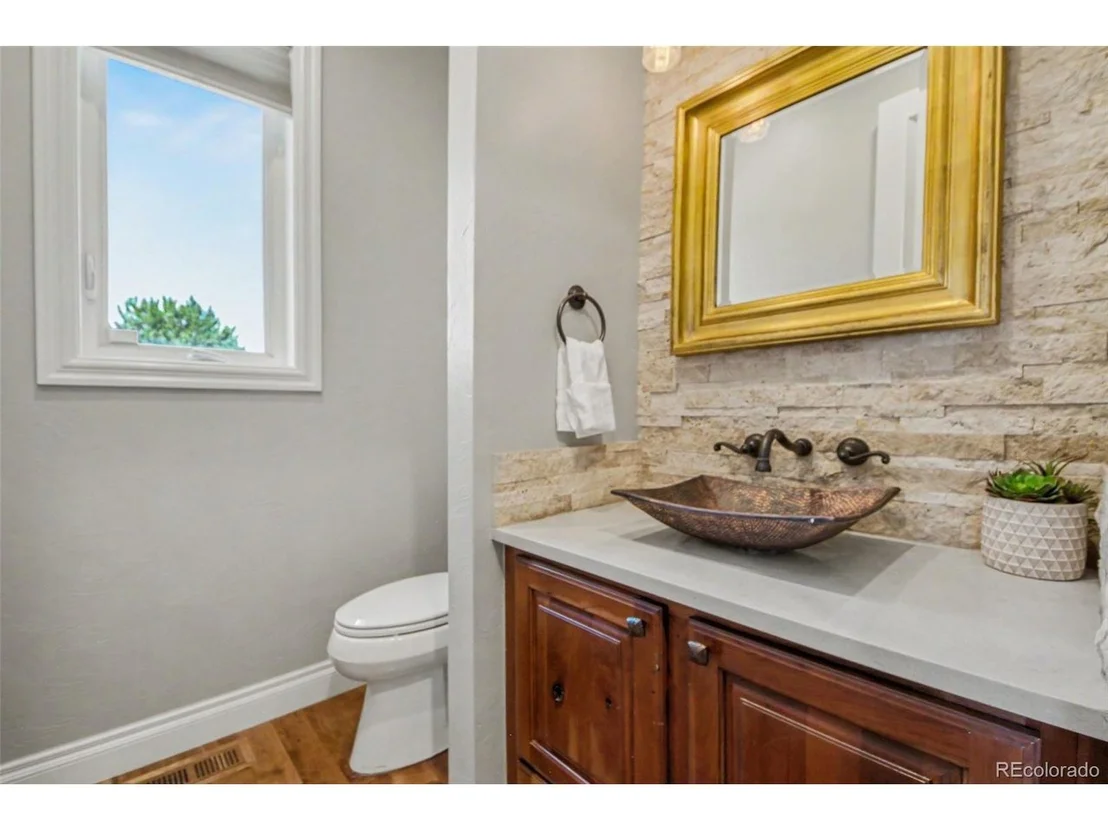 Photo of 15501 Fairway Dr