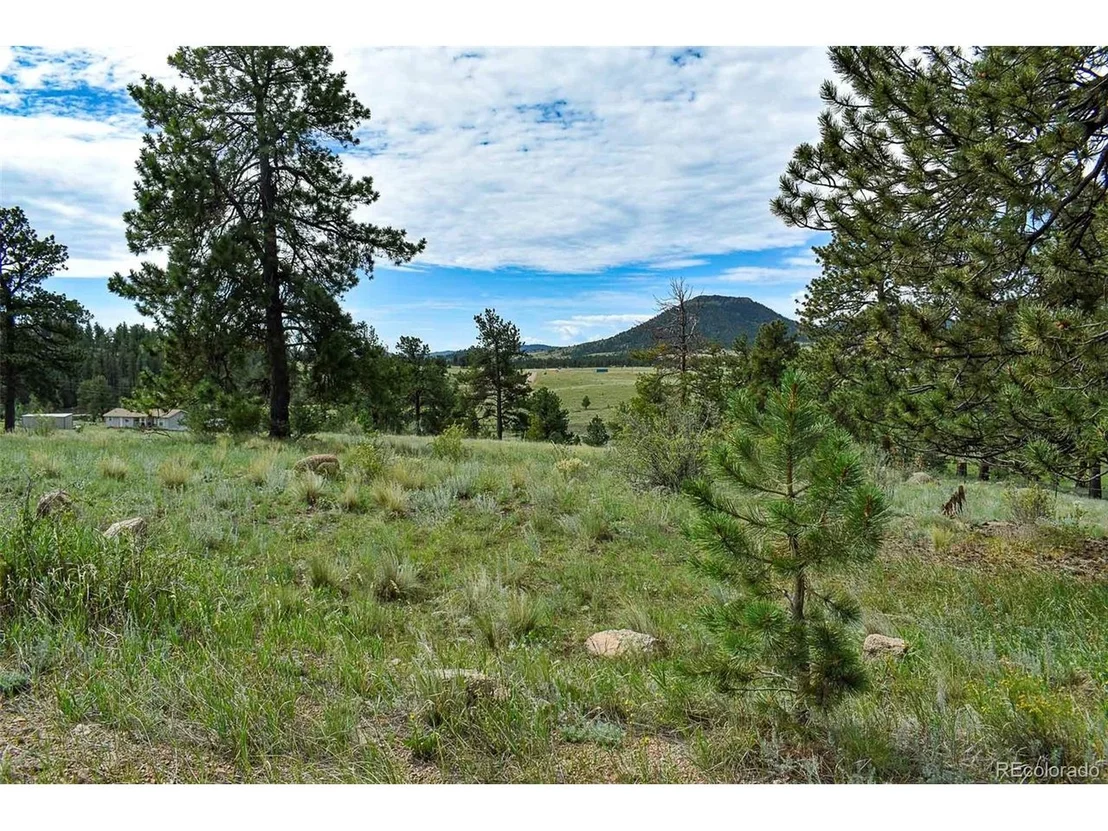 Photo of 32 Peak Dr
