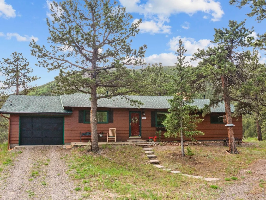 Photo of 839 Ski Rd