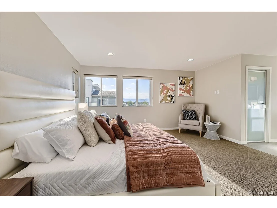 Photo of 9791 Dunning Cir