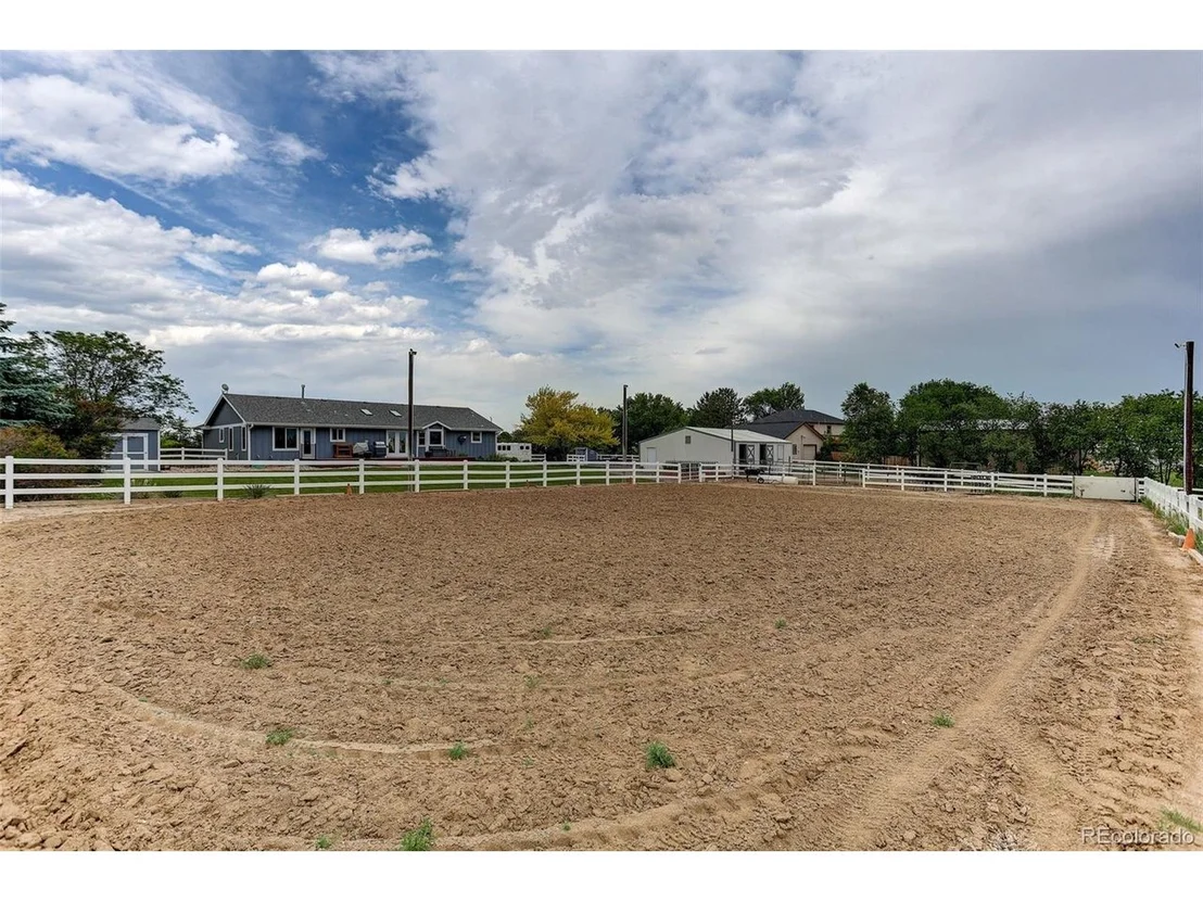 Photo of 4717 Foothills Dr