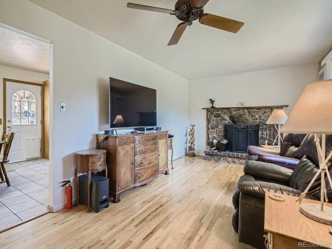 Photo of 5761 Cliff Rd