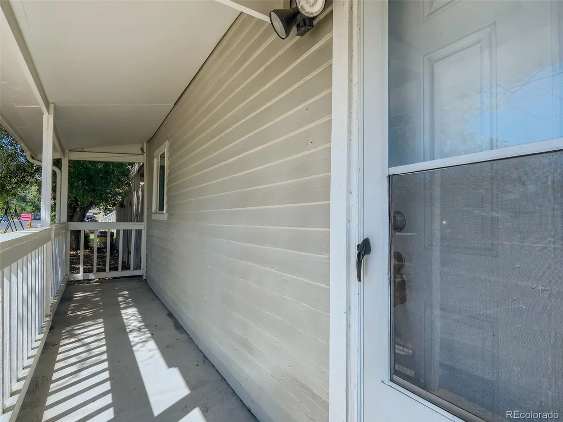 Photo of 706 18th Ave