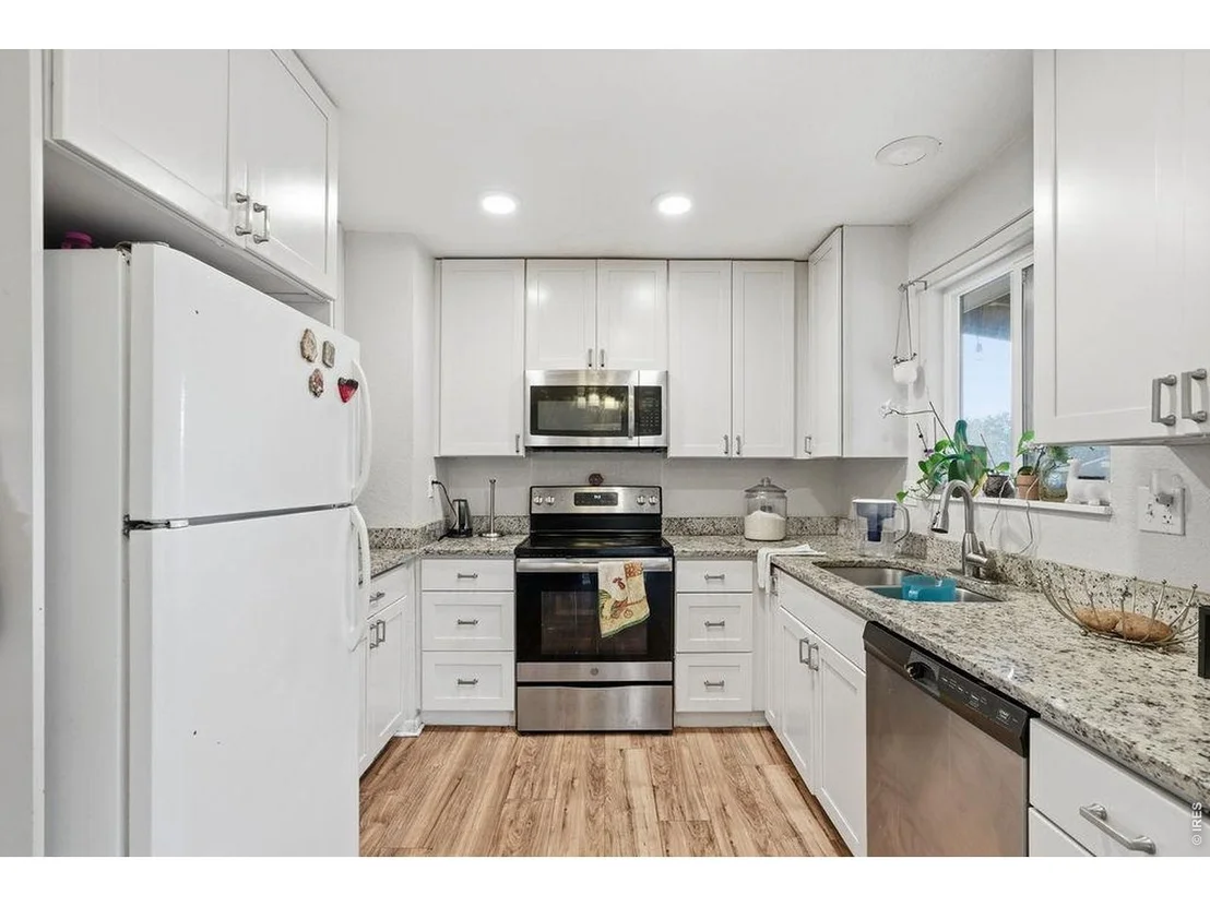 Photo of 4520 W 7th St