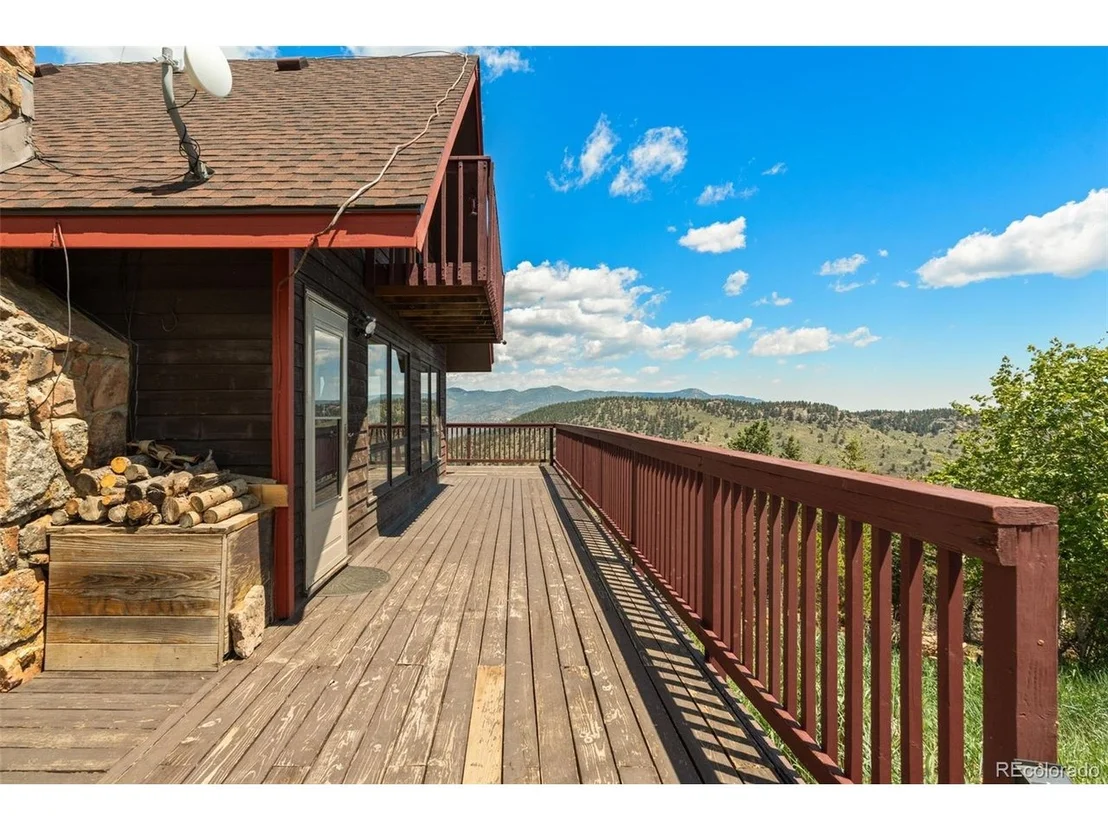Photo of 848 Aspen Dr