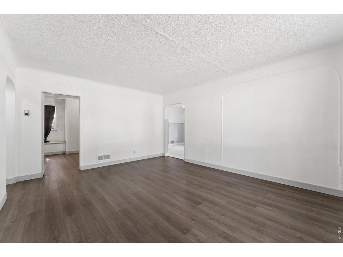 Photo of 2210 10th Ave