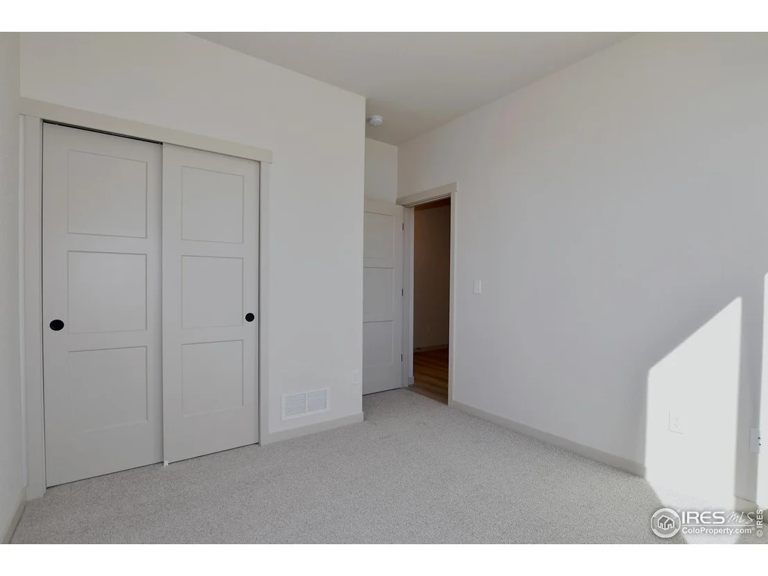 Photo of 120 63rd Ave
