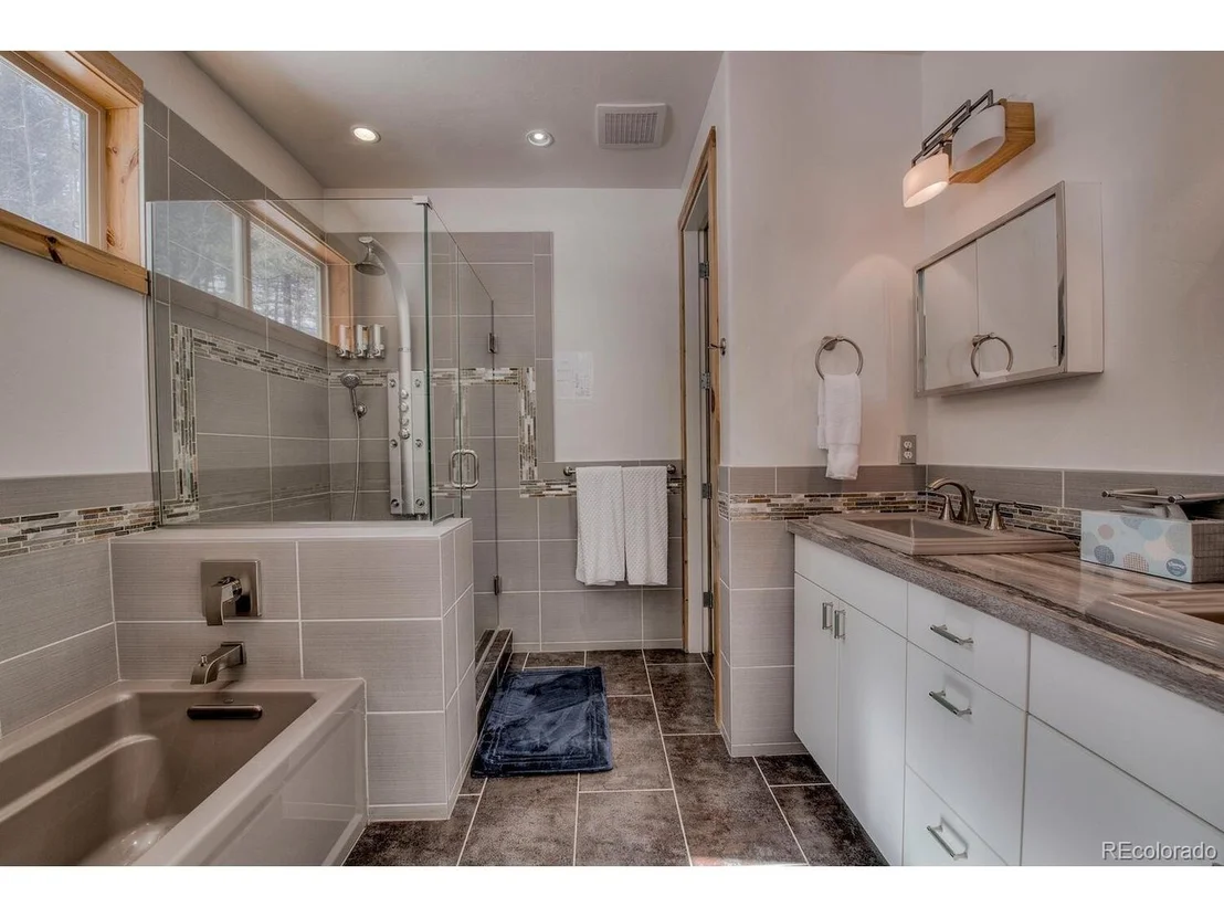 Photo of 3521 County Road 210