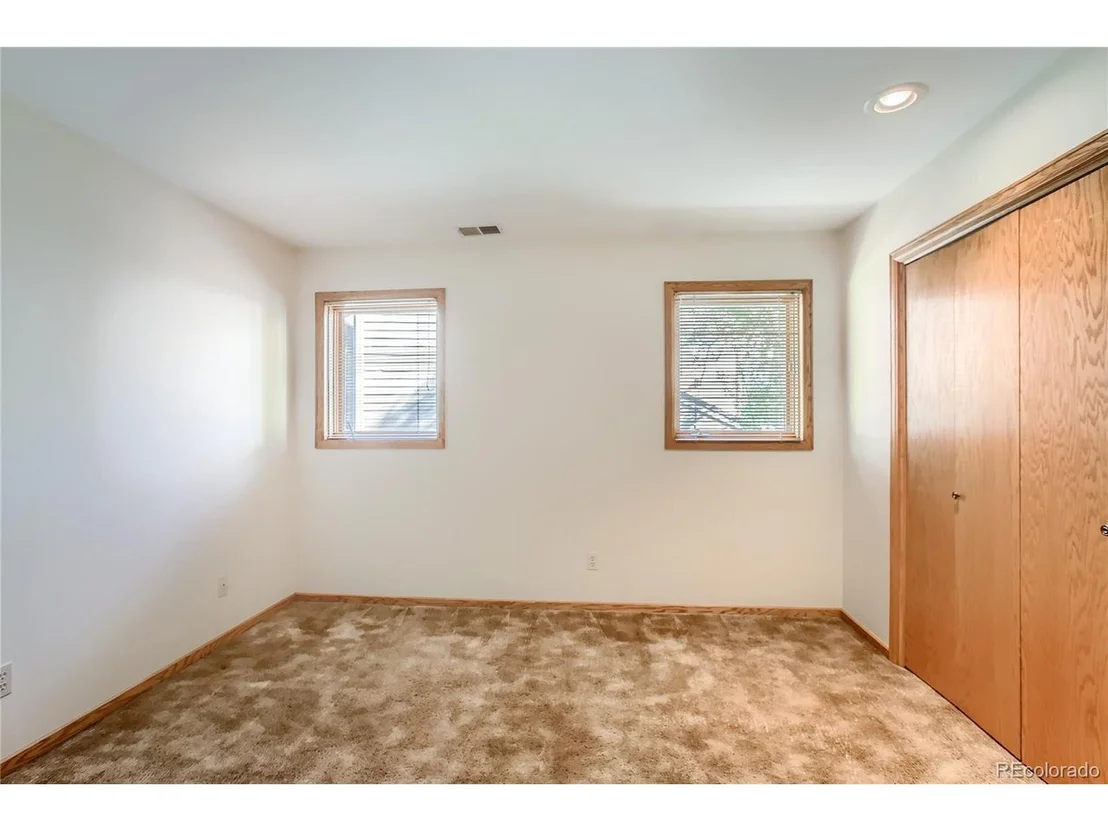 Photo of 5568 Willow Springs Dr