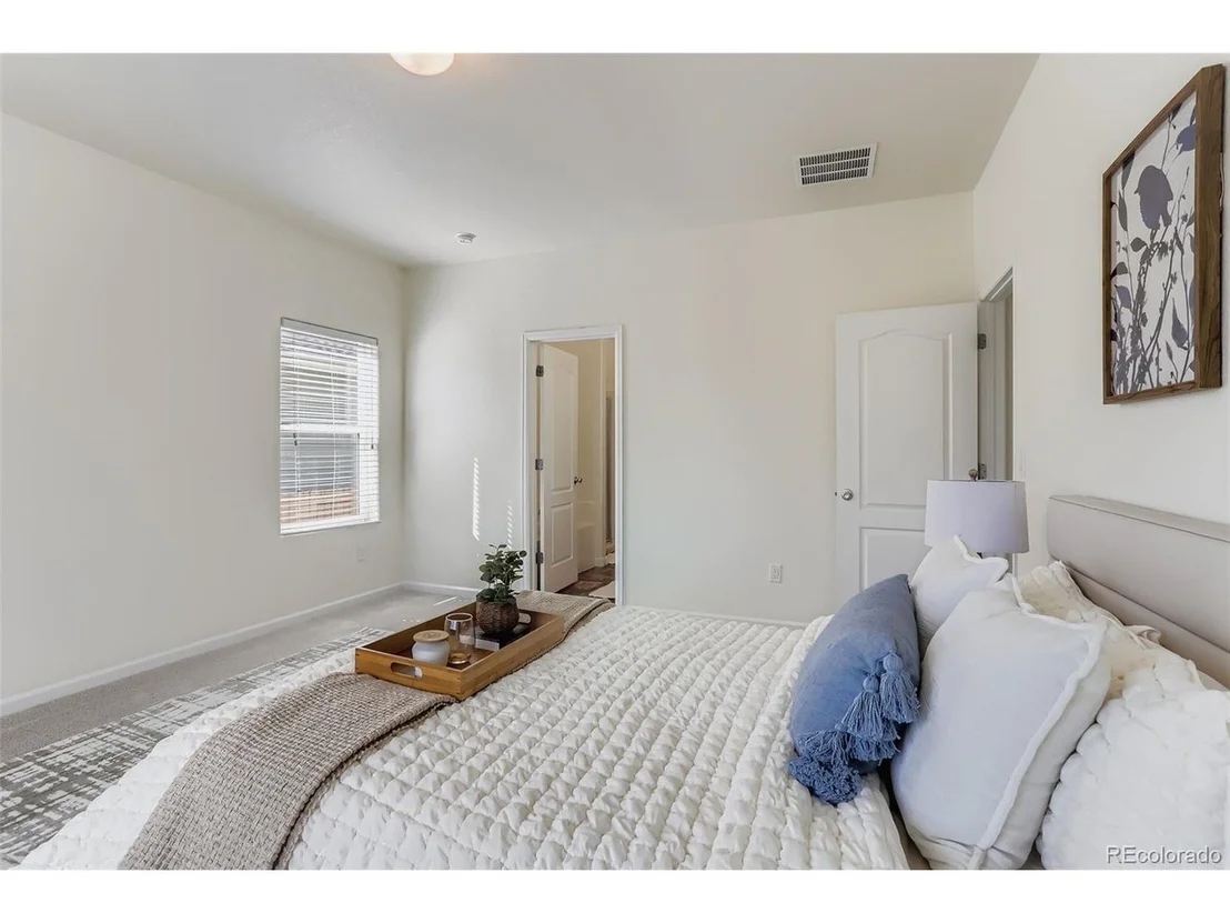 Photo of 556 Sandi Ln