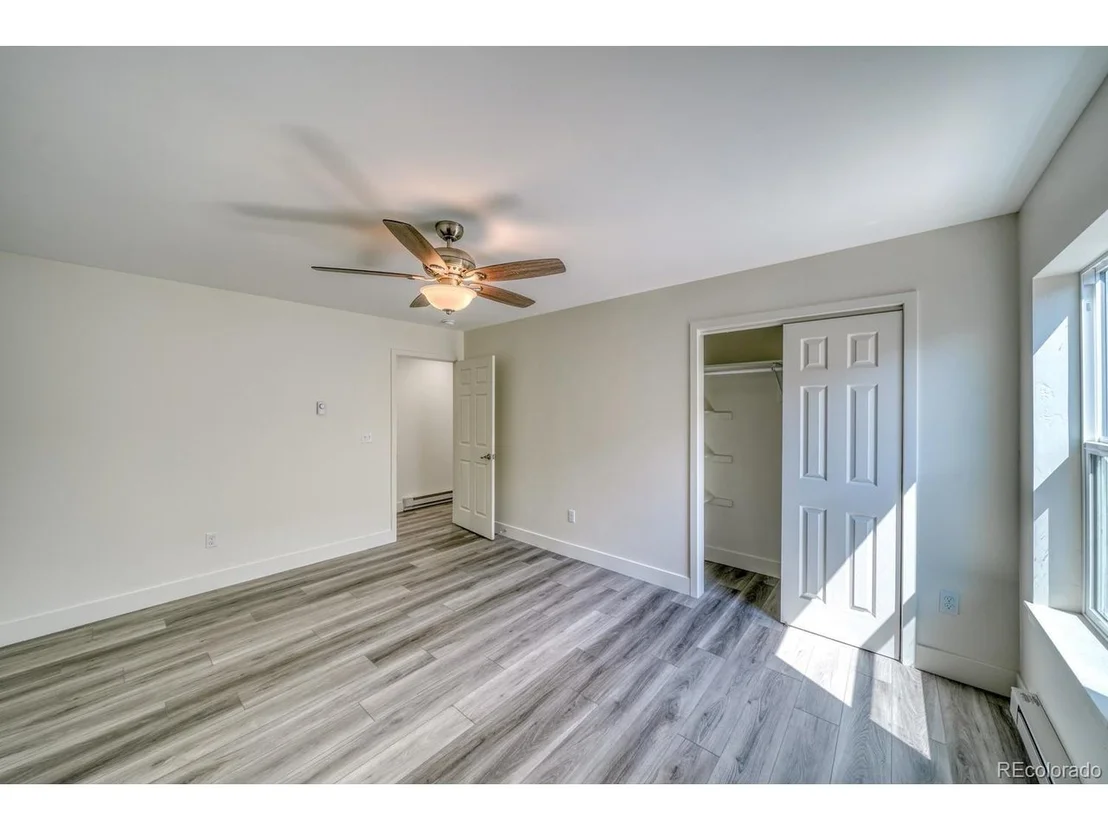 Photo of 10806 Willow Ave