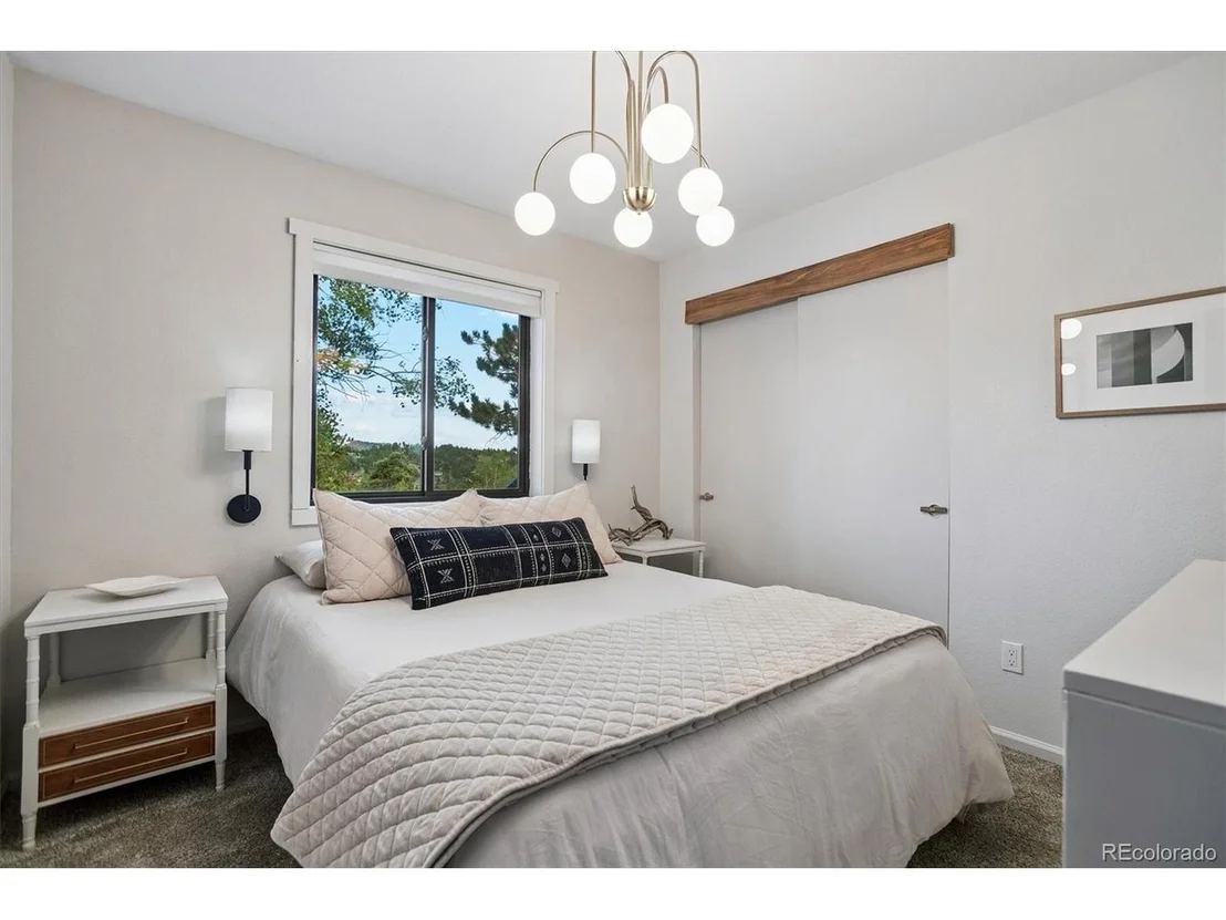 Photo of 38 Pinon Rd