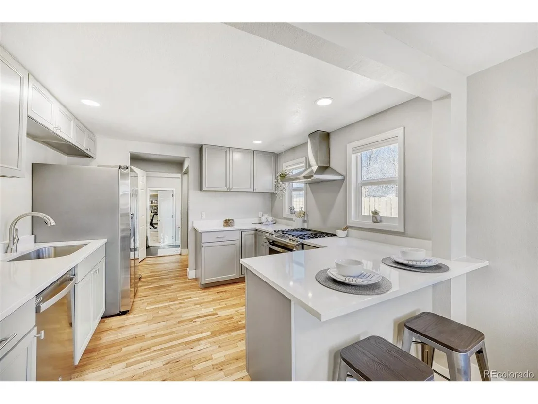 Photo of 6865 W 55th Pl