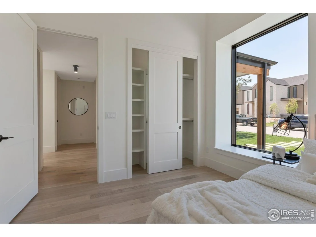 Photo of 306 S 3rd Ave