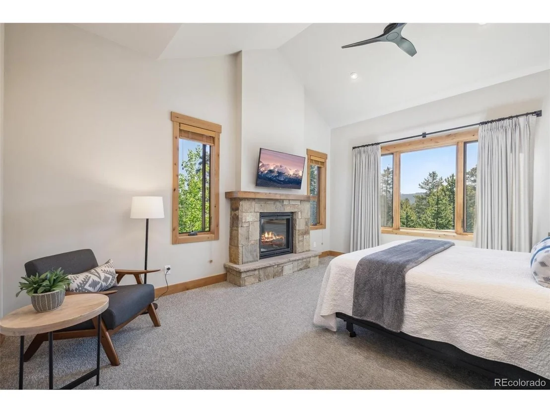 Photo of 41 Barton Ridge Dr