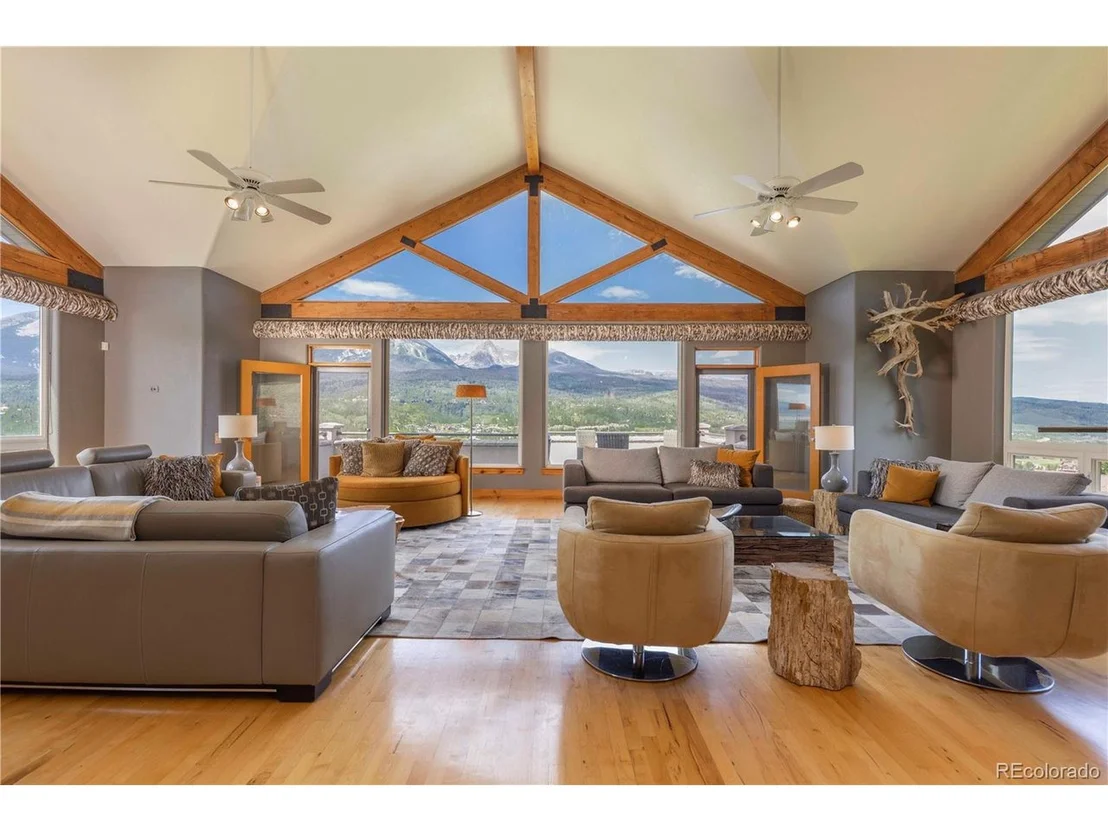 Photo of 948 Hamilton Creek Rd