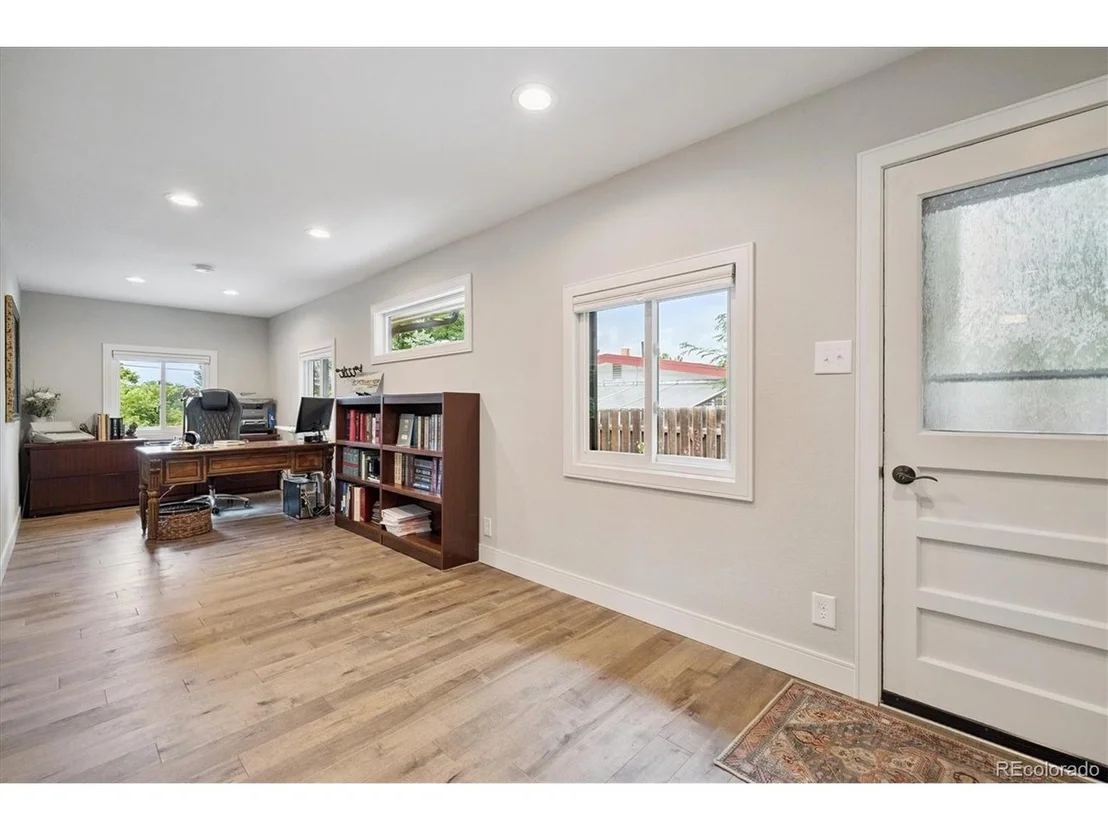 Photo of 31 Skyline Dr
