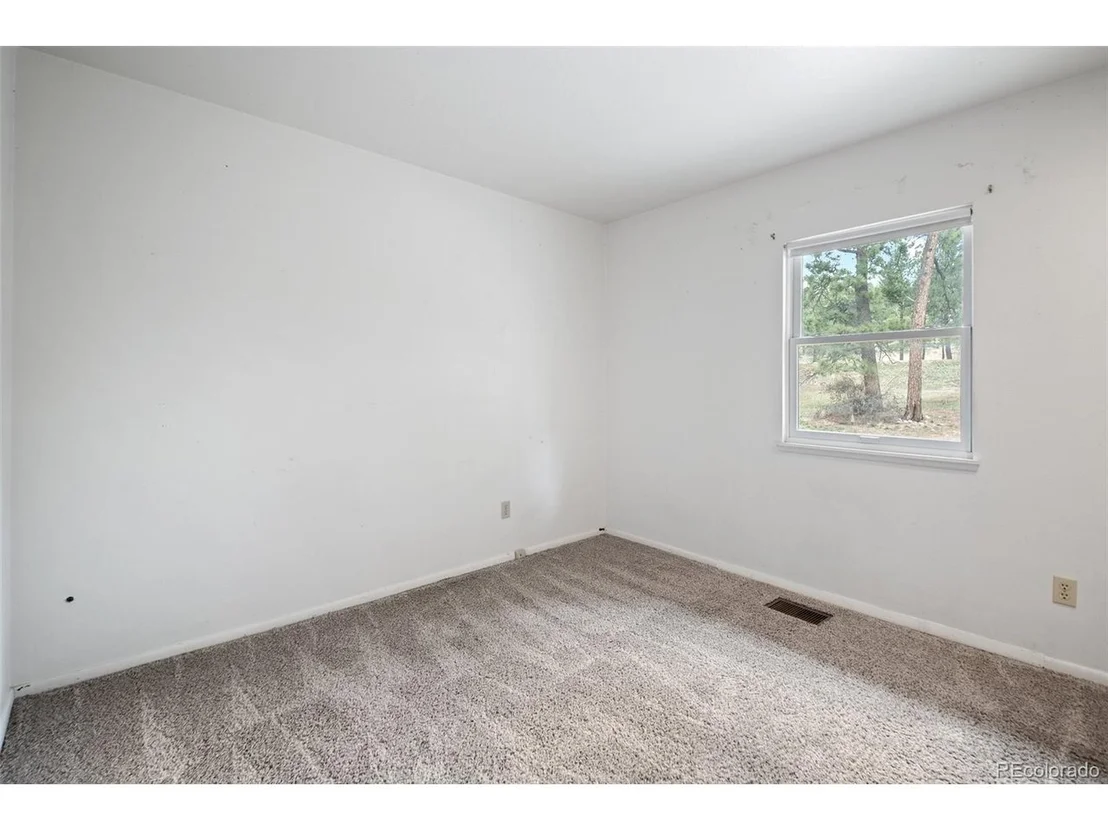 Photo of 470 Homestead Rd
