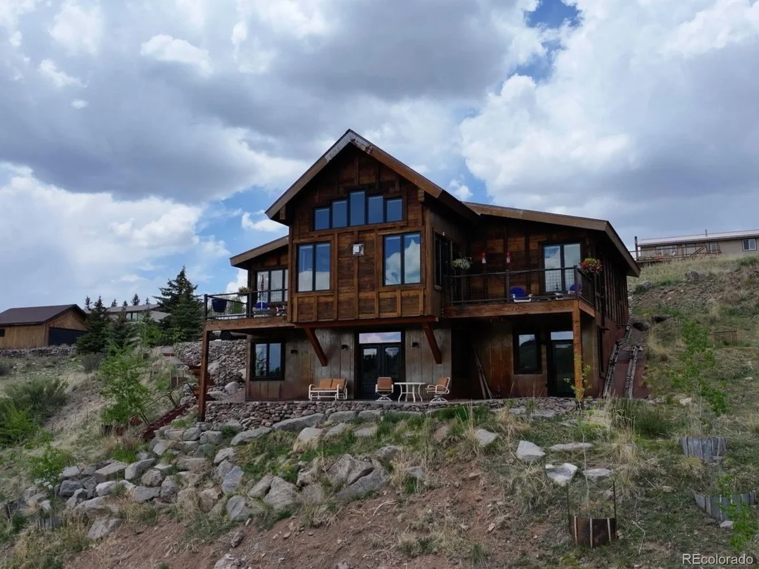 Photo of 49 Silver Dr