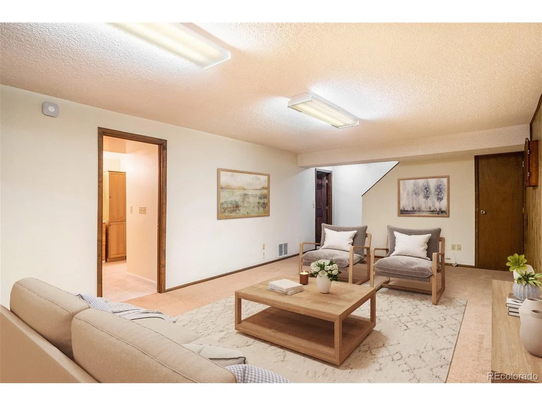Photo of 2701 Pheasant Run