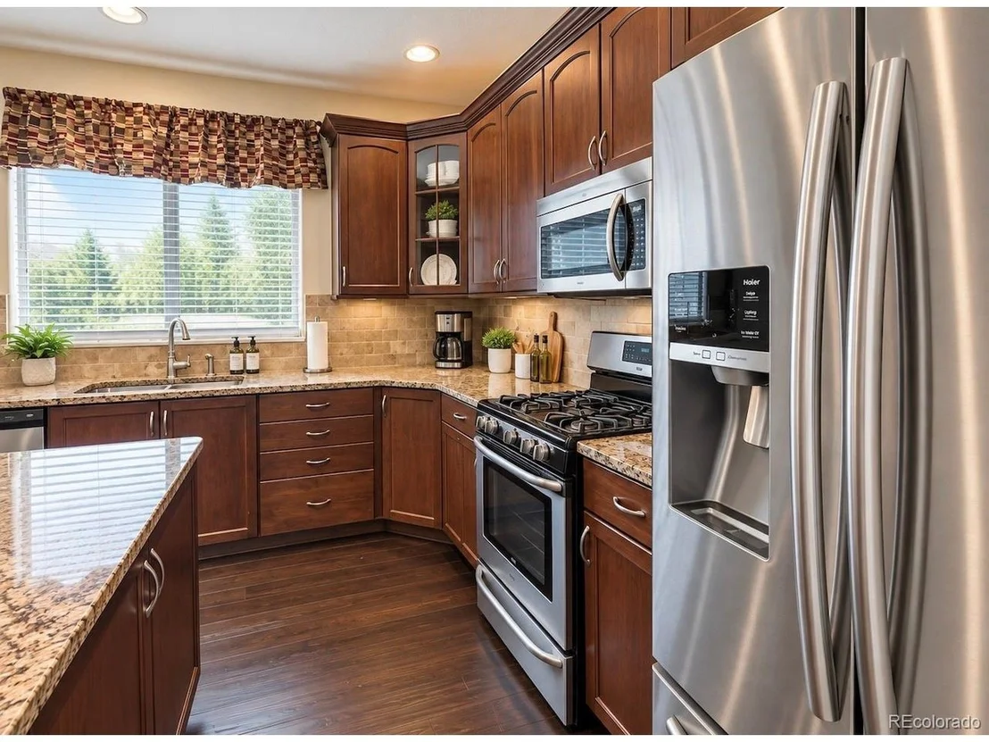 Photo of 360 Linden Oaks Dr