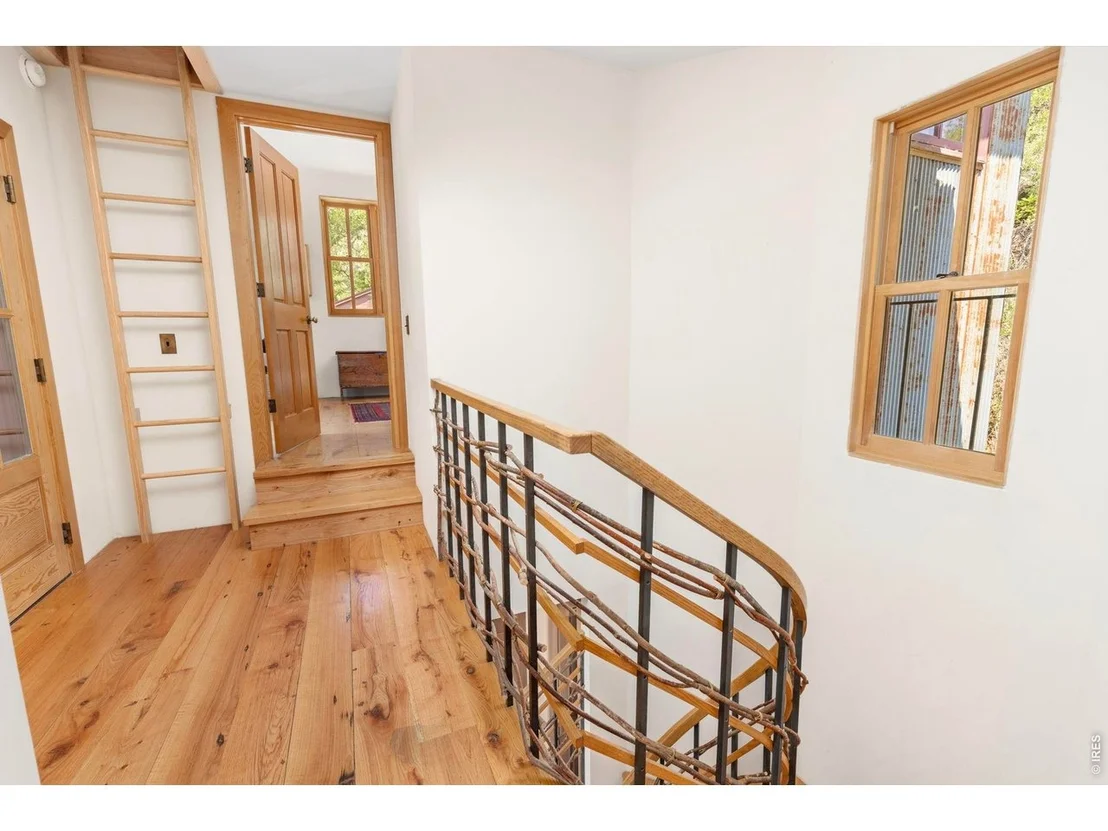 Photo of 22 Artesian Dr