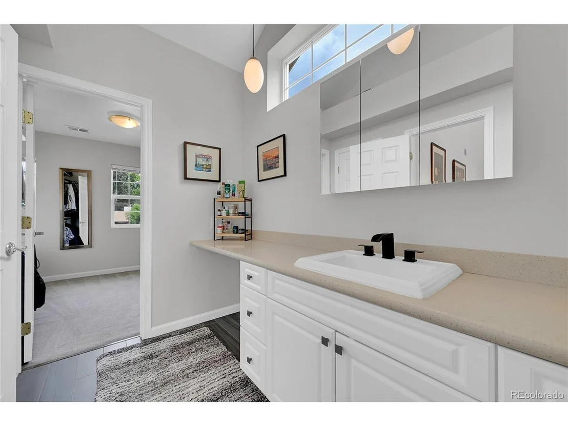 Photo of 845 Jasmine St