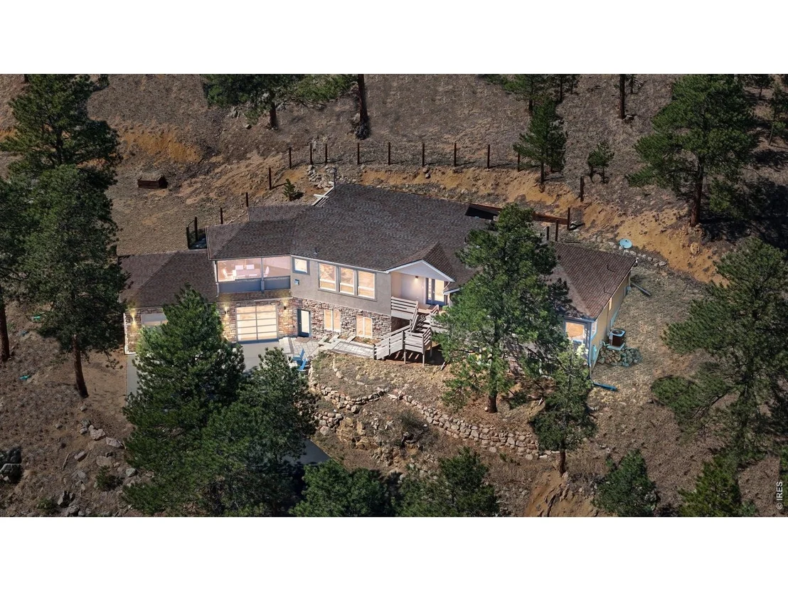 Photo of 738 Wagonwheel Gap Rd